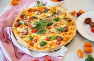 Cherry-tomato-and-basil-tart-3-800x520