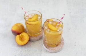 Homemade-Peach-Iced-Tea-800x520