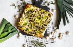 Mushroom-Leek-Tart-copy-800x520