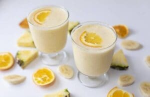 Pineapple-Orange-Banana-Smoothie-800x520