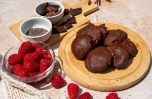 Raspberry-chocolate-jam-bites