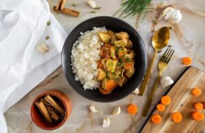 Slow Cooker Chicken Massaman Curry