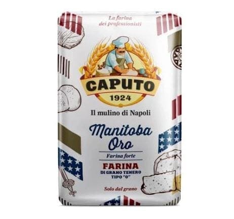 Caputo Manitoba Oro flour bag with wheat, bread images, and "Il mulino di Napoli" text.