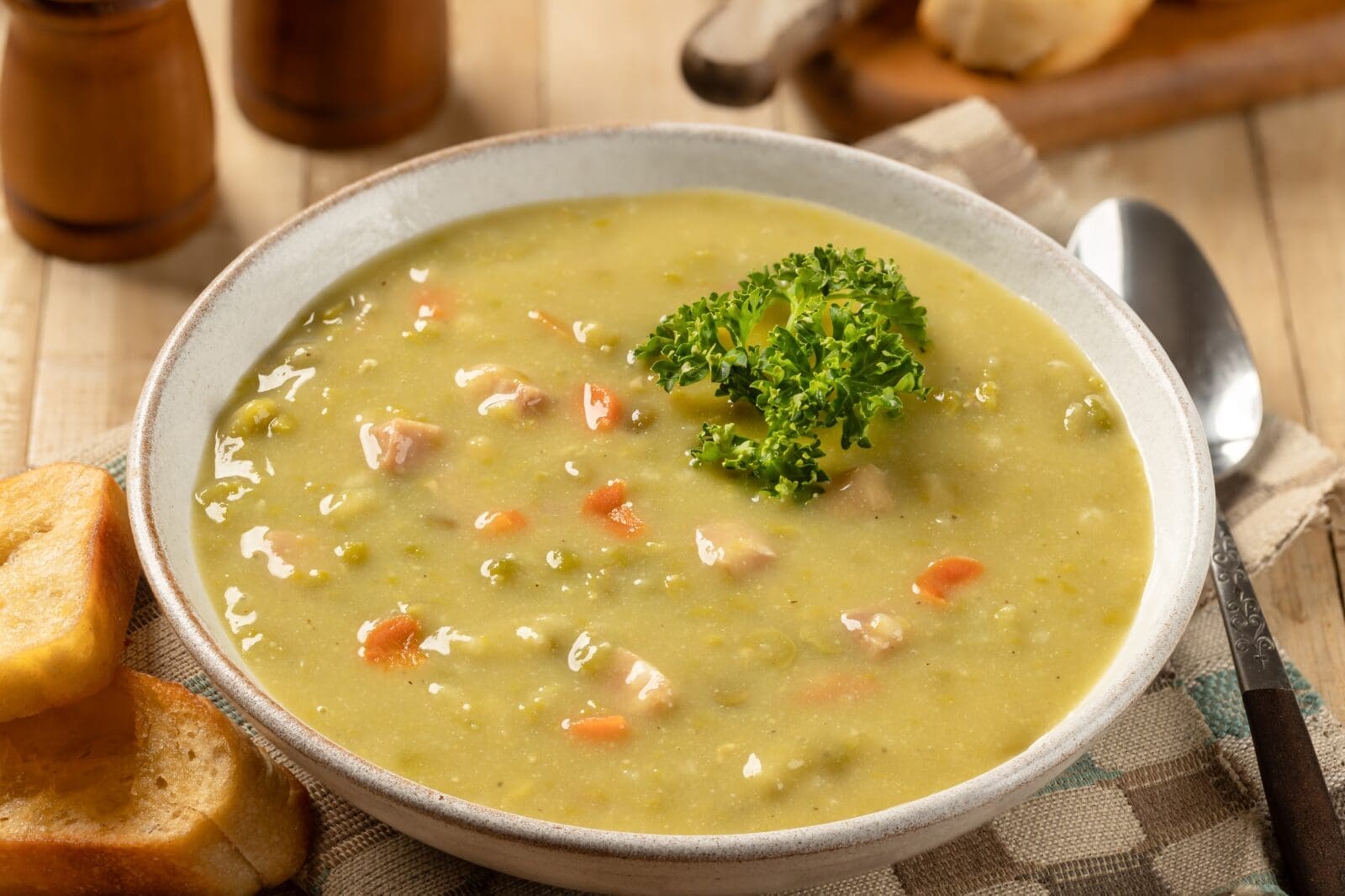 HAM AND PEAS SOUP